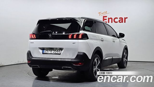 Peugeot 5008 2021 thumb 3