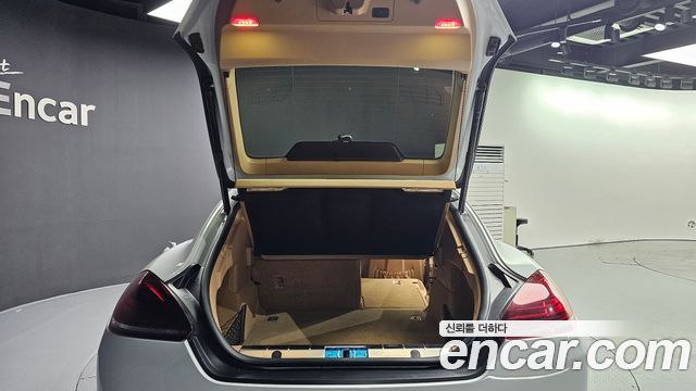Porsche Panamera 2016 thumb 11
