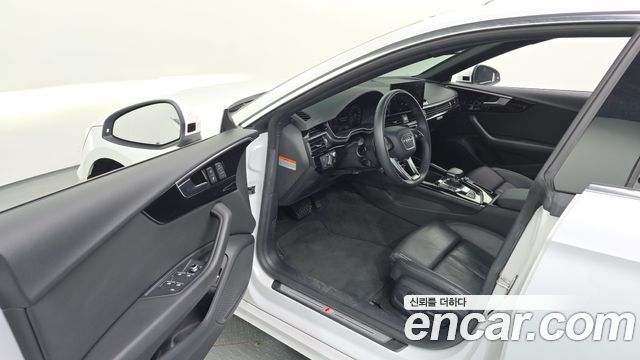 Audi A5 2021 thumb 10