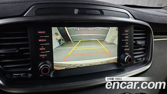 Kia Sorento 2017 thumb 11