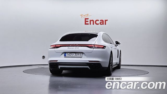 Porsche Panamera 2022 thumb 5