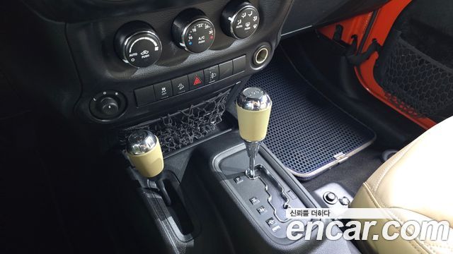 Jeep Wrangler 2015 thumb 10