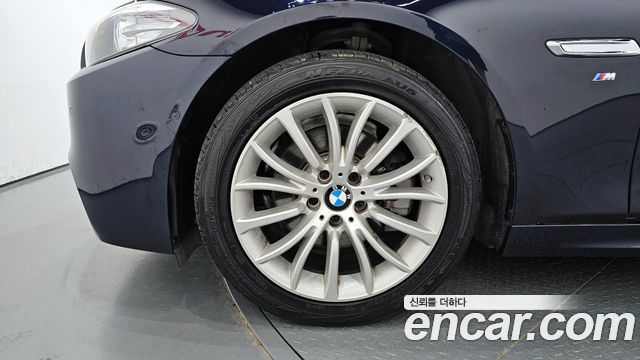 BMW 5 серии 2016 thumb 6
