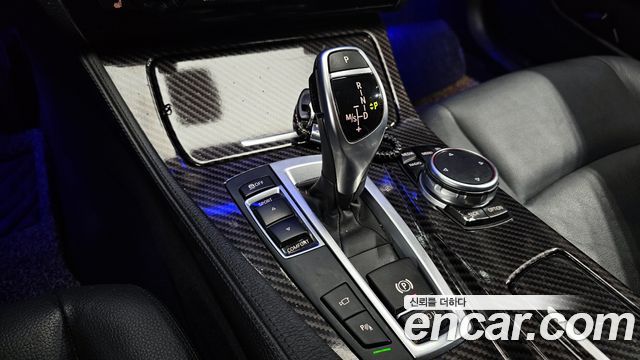 BMW 5 серии 2016 thumb 10