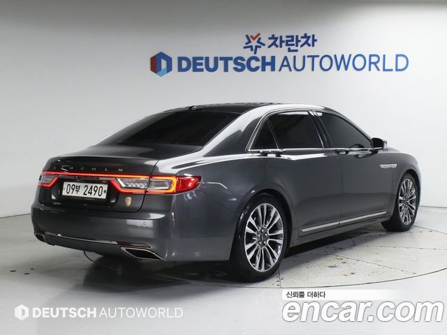 Lincoln Continental 2016 thumb 3