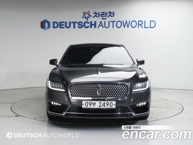 Lincoln Continental 2016 thumb 4