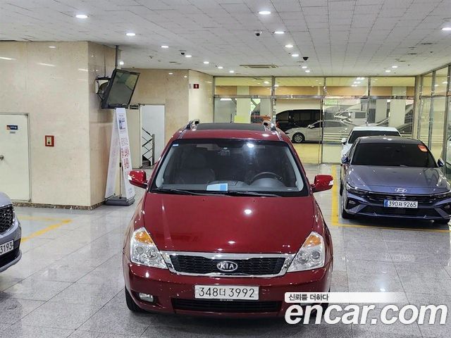 Kia Carnival 2011 thumb 4