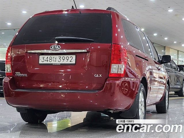 Kia Carnival 2011 thumb 5