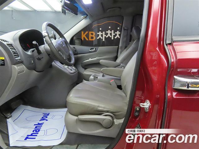 Kia Carnival 2011 thumb 6