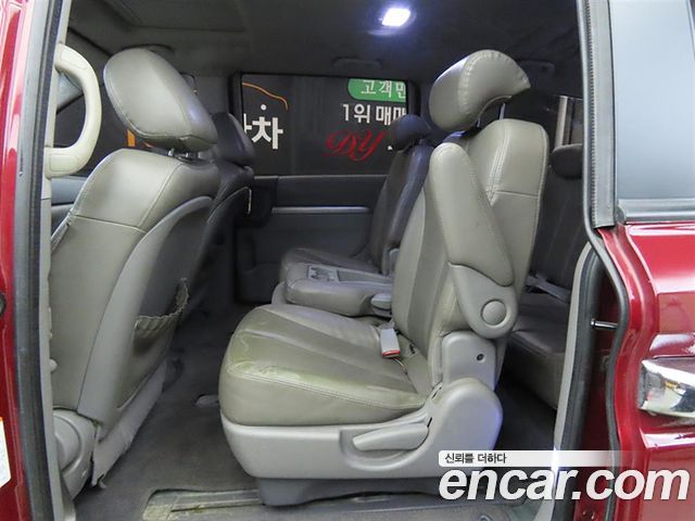 Kia Carnival 2011 thumb 7