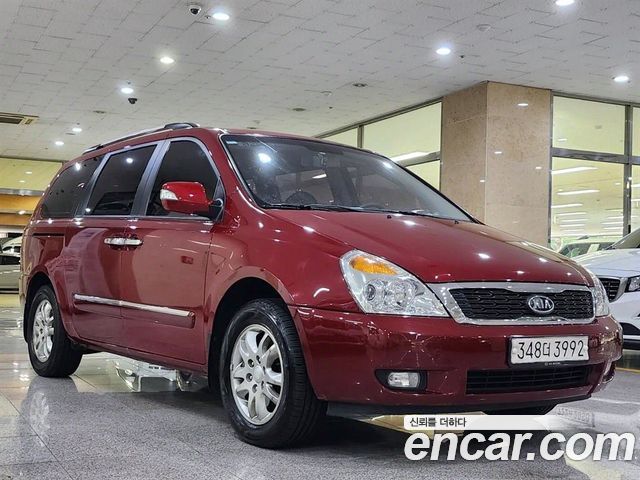 Kia Carnival 2011 thumb 12