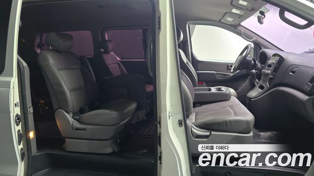 Hyundai Starex 2011 thumb 10