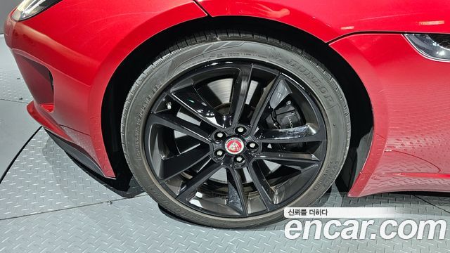 Jaguar F-Type 2016 thumb 6