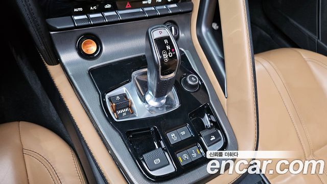 Jaguar F-Type 2016 thumb 9