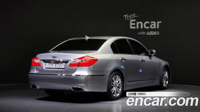 Hyundai Genesis 2012 thumb 3