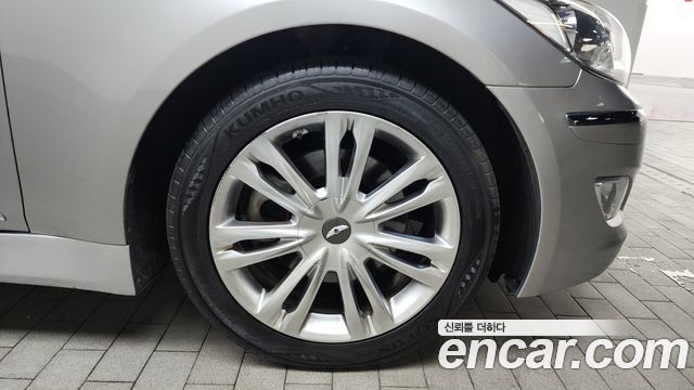 Hyundai Genesis 2012 thumb 6