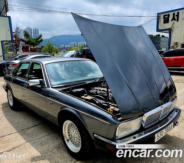 Jaguar Daimler 1990 thumb 7