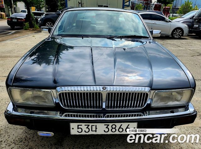 Jaguar Daimler 1990 thumb 12