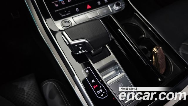Audi Q8 2023 thumb 9