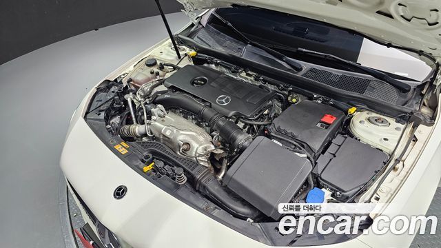 Mercedes-Benz A-Class 2021 thumb 6