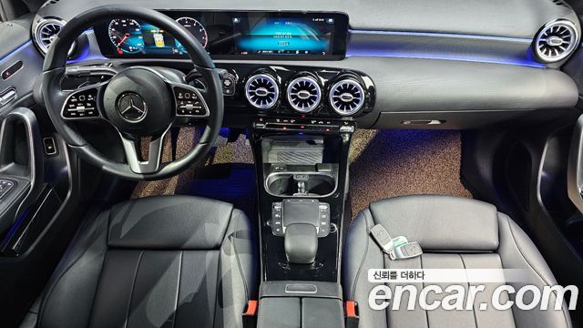 Mercedes-Benz A-Class 2021 thumb 7
