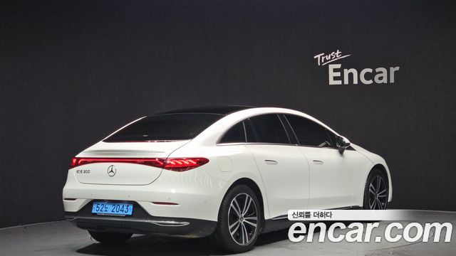Mercedes-Benz EQE 2023 thumb 3
