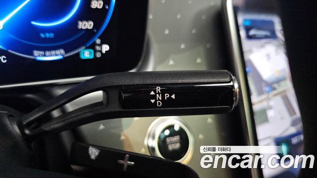 Mercedes-Benz EQE 2023 thumb 10