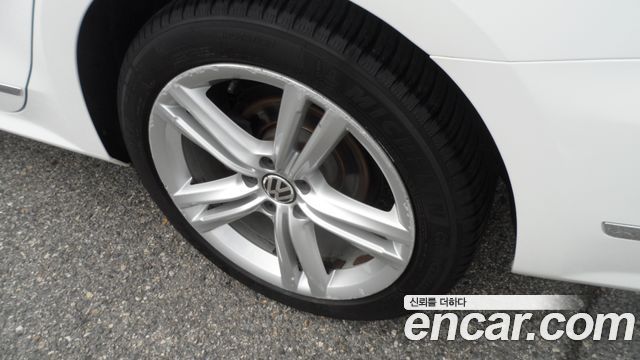 Volkswagen Passat 2012 thumb 6