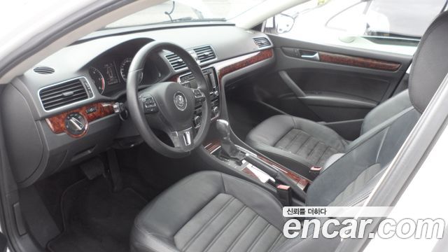 Volkswagen Passat 2012 thumb 8