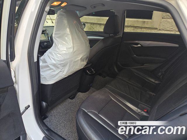 Hyundai i40 2014 thumb 9