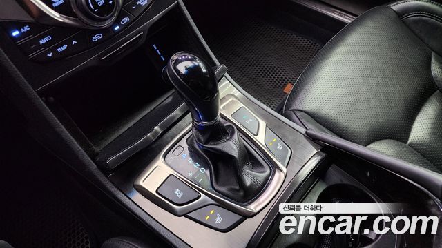 Hyundai Grandeur 2013 thumb 10
