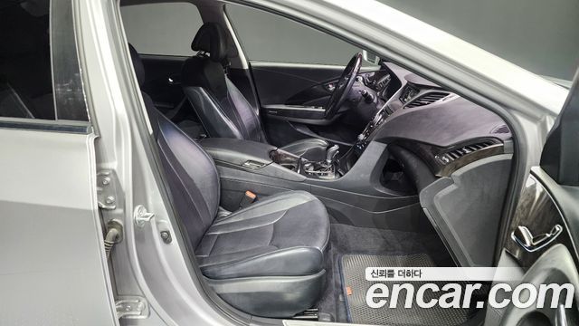 Hyundai Grandeur 2013 thumb 12