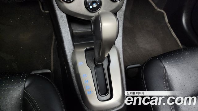 Chevrolet Aveo 2011 thumb 10