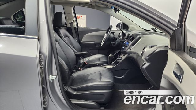 Chevrolet Aveo 2011 thumb 12