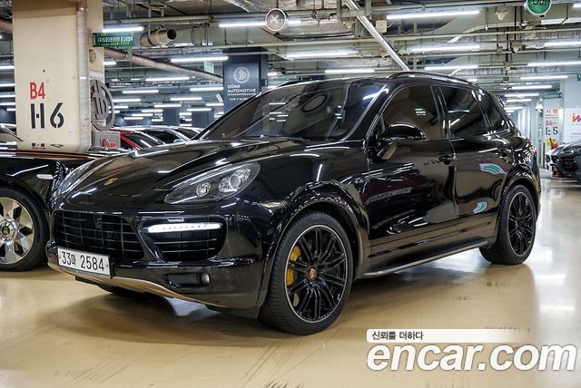Porsche Cayenne 2013 thumb 12