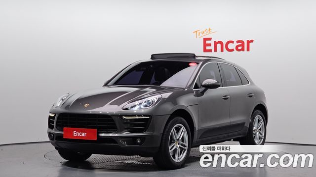 Porsche Macan 2014 thumb 2