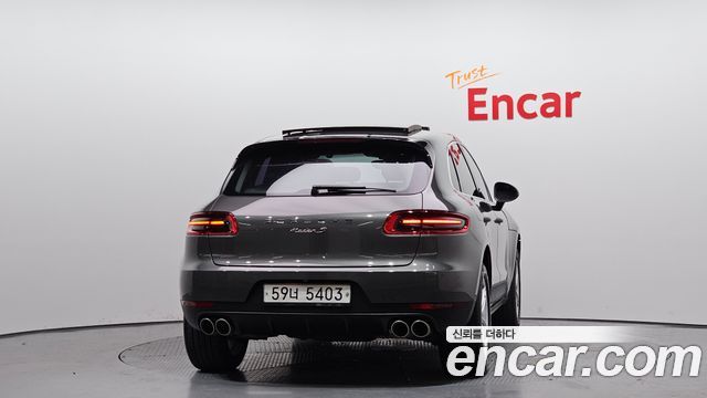 Porsche Macan 2014 thumb 5
