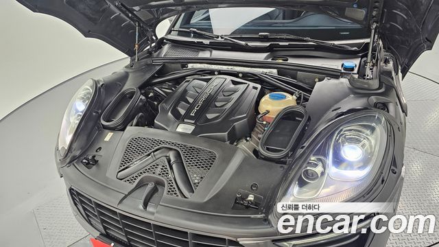 Porsche Macan 2014 thumb 7