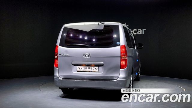 Hyundai Starex 2015 thumb 4