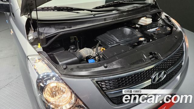 Hyundai Starex 2015 thumb 6