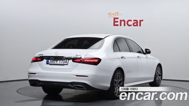 Mercedes-Benz E-Class 2020 thumb 3