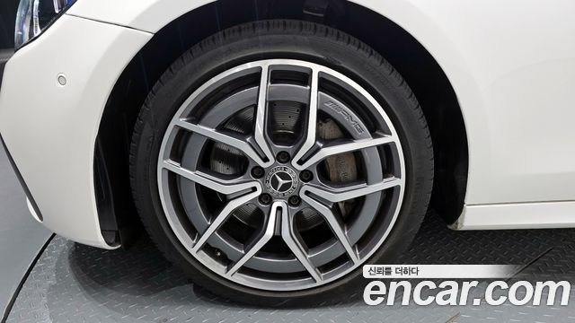 Mercedes-Benz E-Class 2020 thumb 6