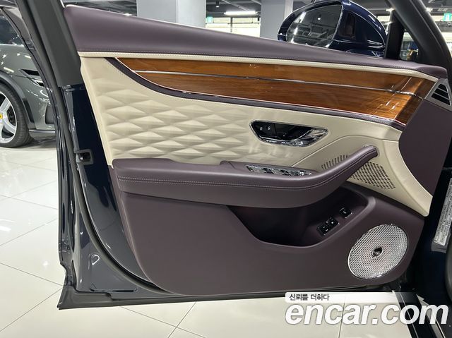 Bentley Flying Spur 2021 thumb 7