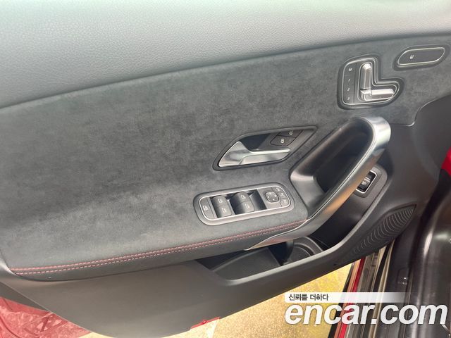 Mercedes-Benz A-Class 2024 thumb 7