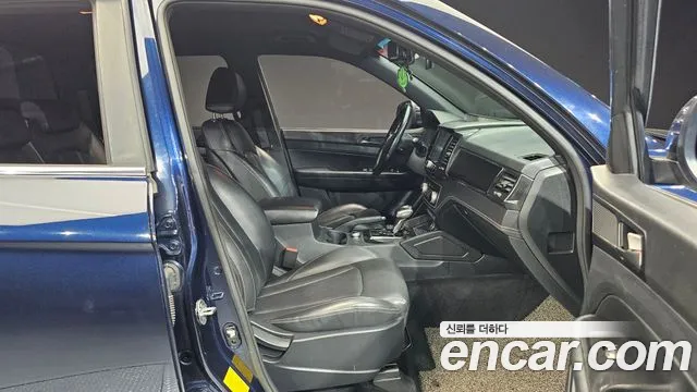 SsangYong Rexton 2021 thumb 10