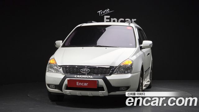 Kia Carnival 2011 thumb 4