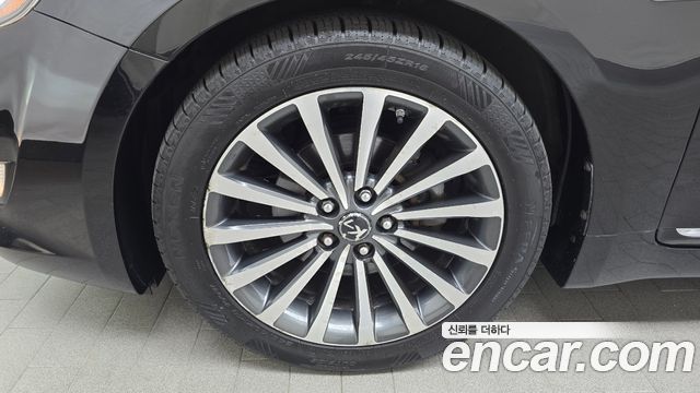Kia K7 2011 thumb 6