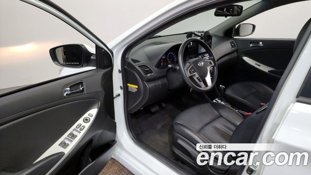 Hyundai Accent 2012 thumb 11