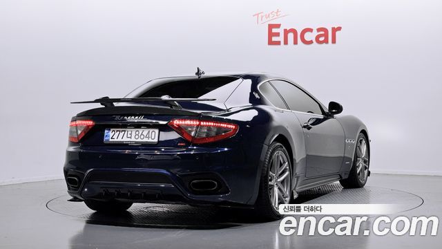Maserati GranTurismo 2018 thumb 3