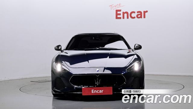 Maserati GranTurismo 2018 thumb 4